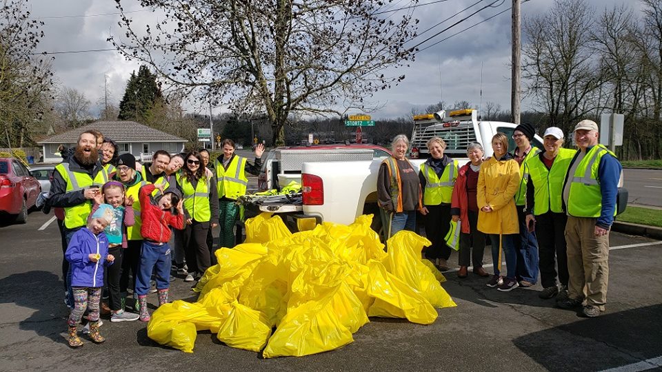 Litter Clean Up Crew Oct 9th.jpg